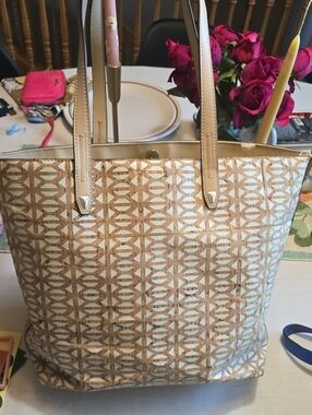 Stella & Dot Patterned Tote Bag - Beige/White With Neon Yellow Fabric Interior